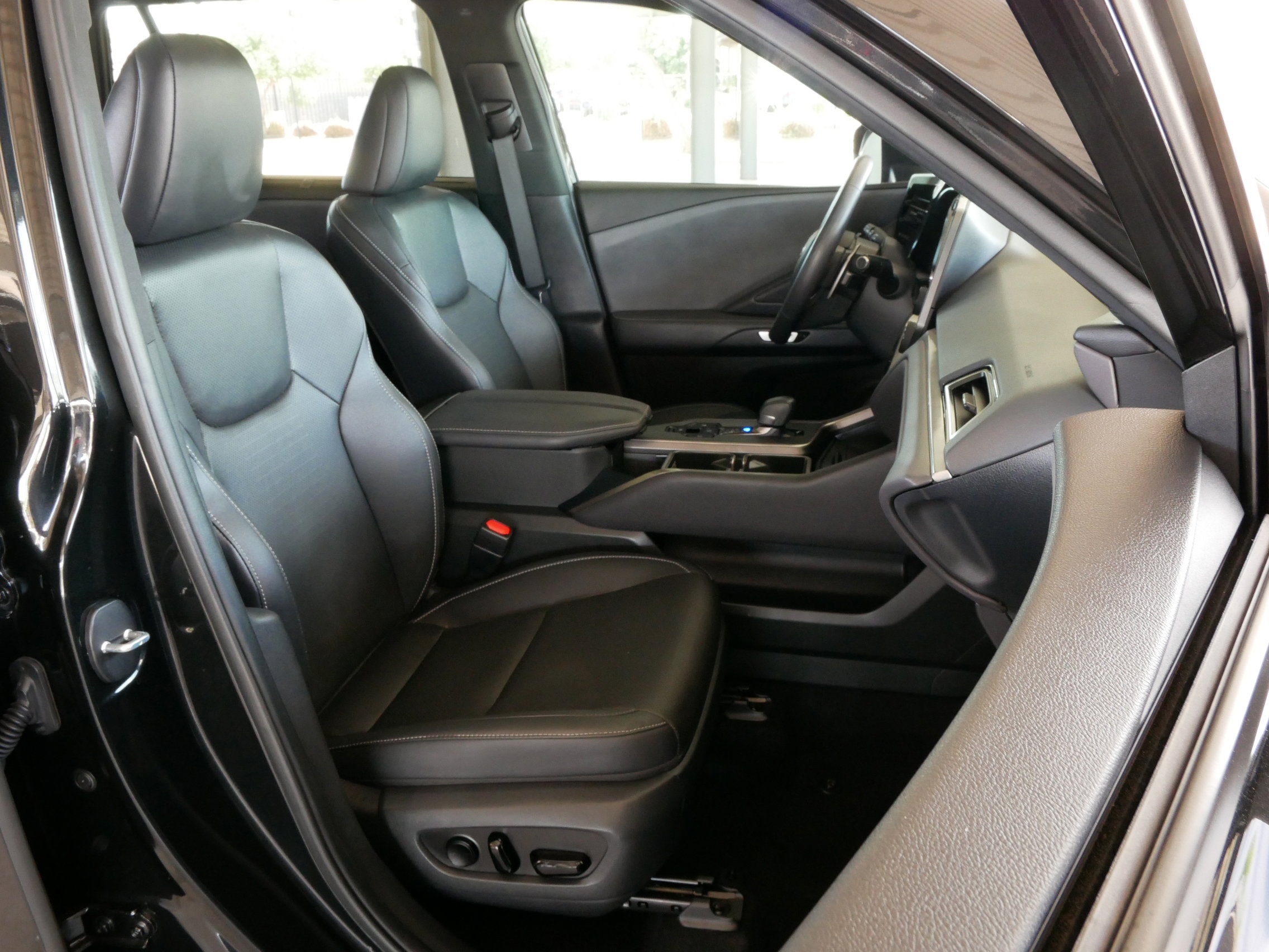 Used 2024 Lexus TX 350 FWD w/ Technology Package image 8