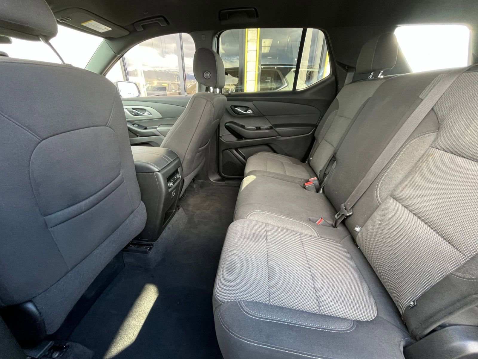 Used 2023 Chevrolet Traverse LT image 24