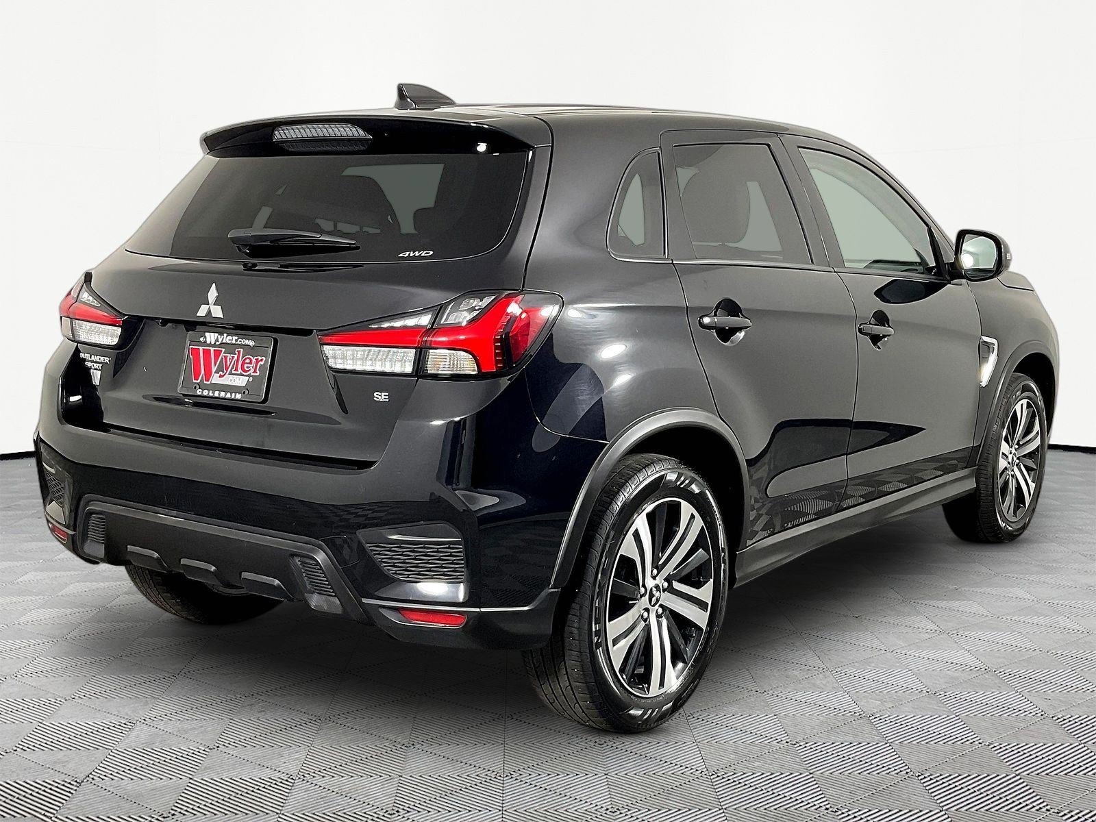 Used 2026 Mitsubishi Outlander Sport SE AWD/4WD image 6