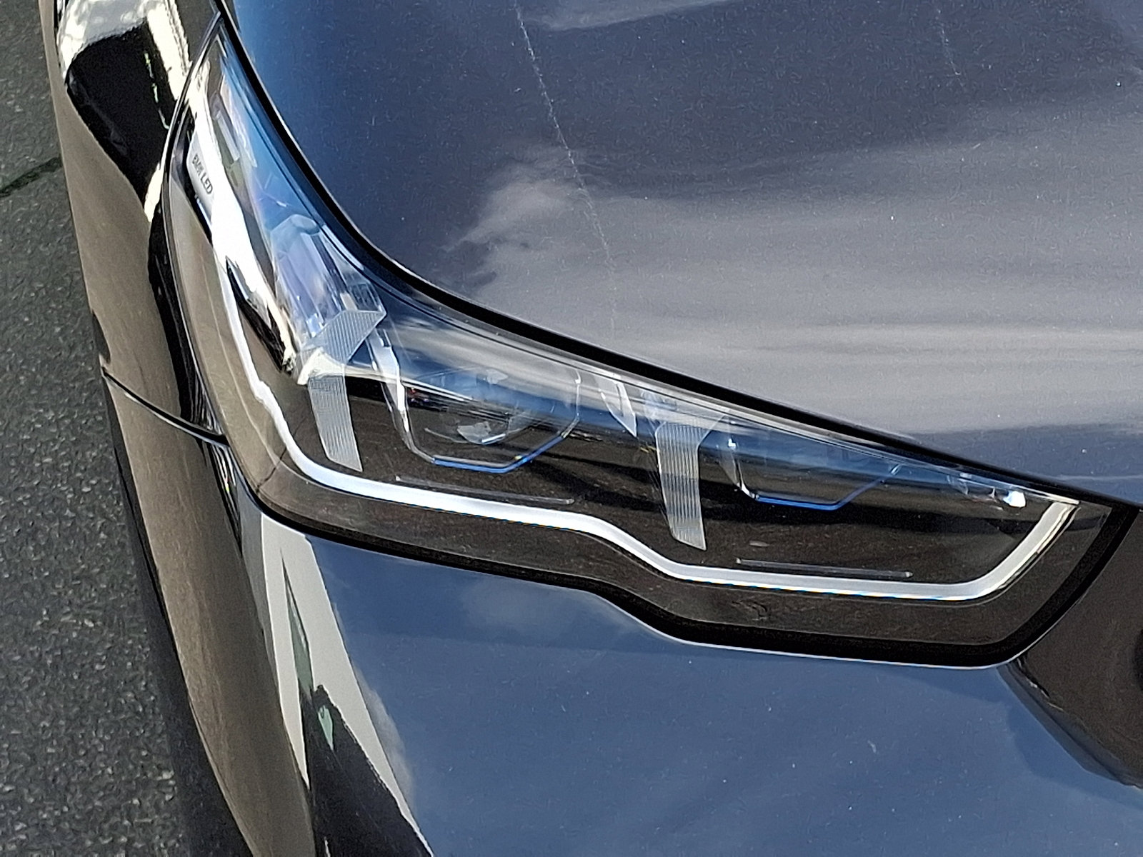 Used 2025 BMW i5 xDrive40 w/ Premium Package AWD/4WD image 10