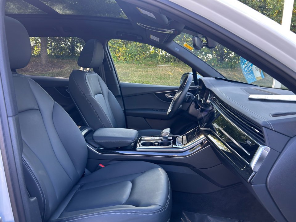 Certified 2025 Audi Q7 2.0T Premium image 28