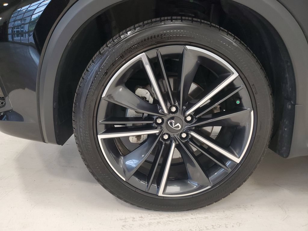 Used 2023 INFINITI QX55 Essential AWD/4WD image 9
