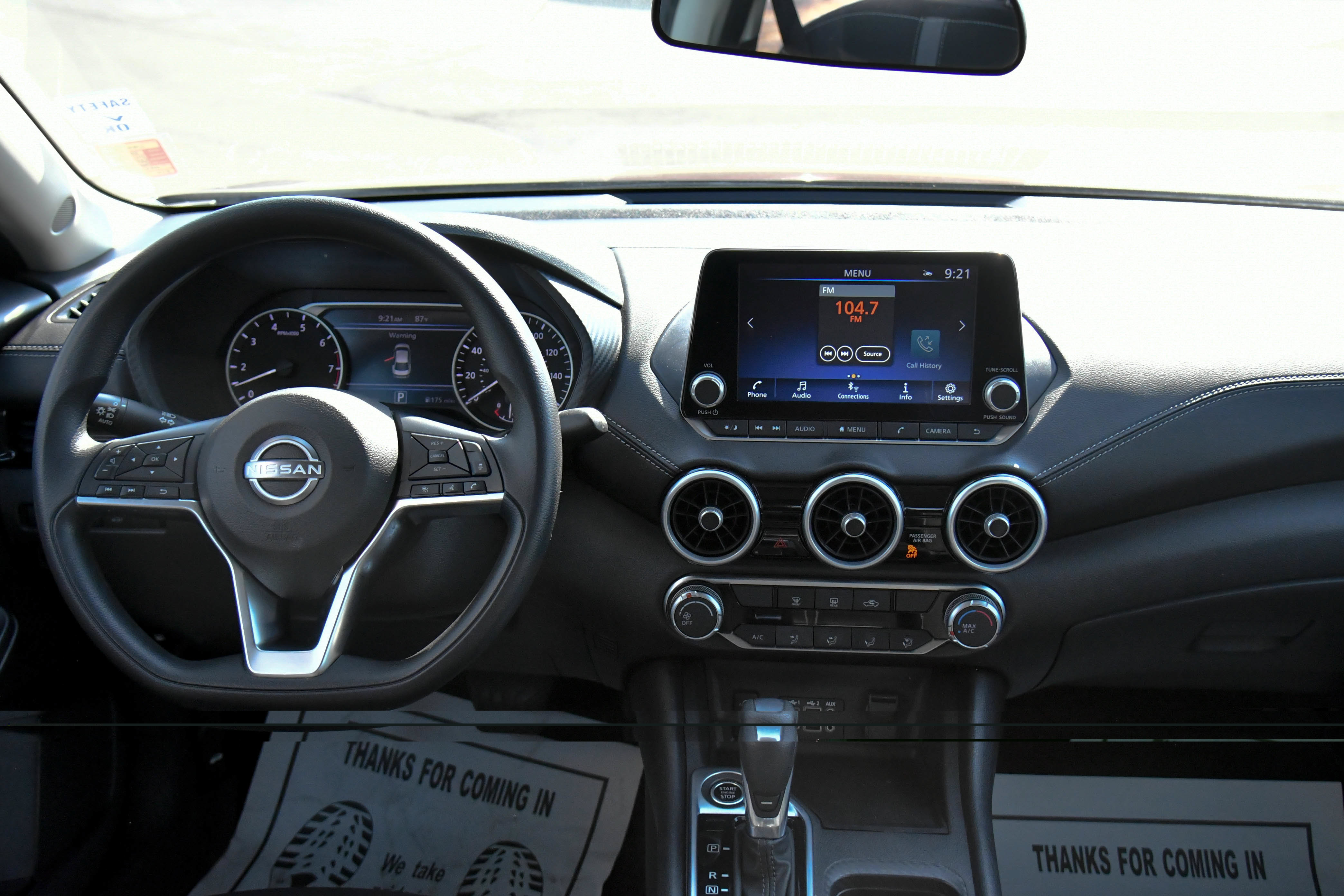 Used 2025 Nissan Sentra SV FWD image 32