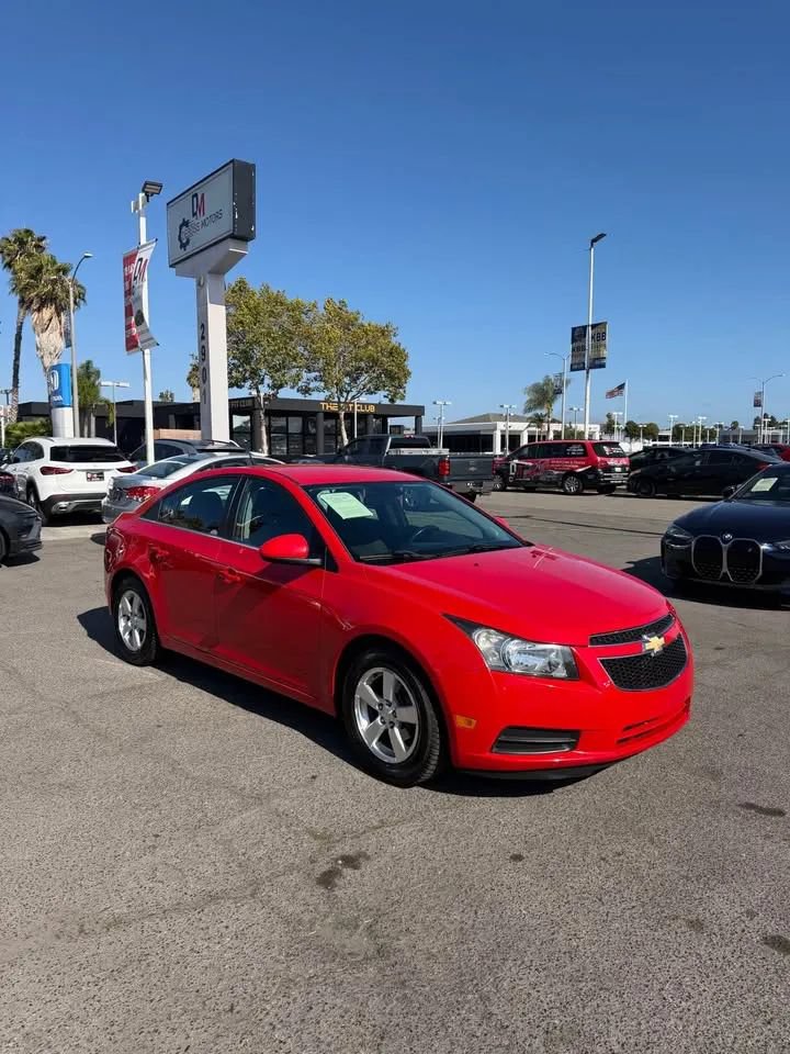 Used 2014 Chevrolet Cruze LT FWD image 3