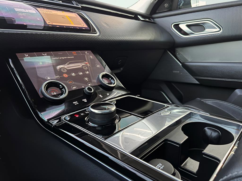 Used 2018 Land Rover Range Rover Velar S image 49