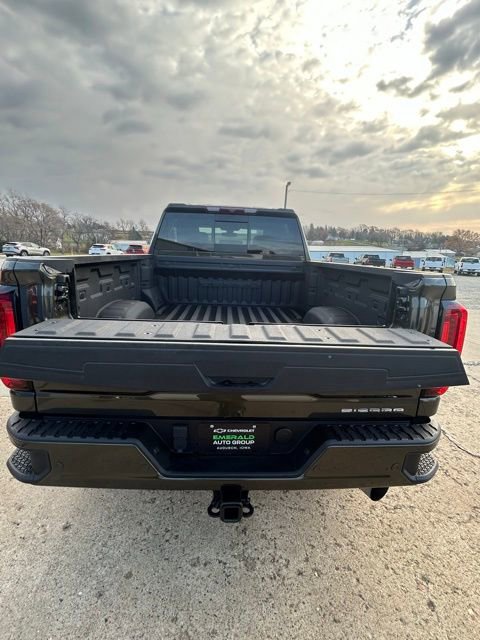 Used 2022 GMC Sierra 3500 Denali image 6
