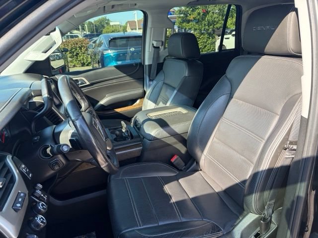 Used 2018 GMC Yukon Denali w/ Open Road Package AWD/4WD image 15