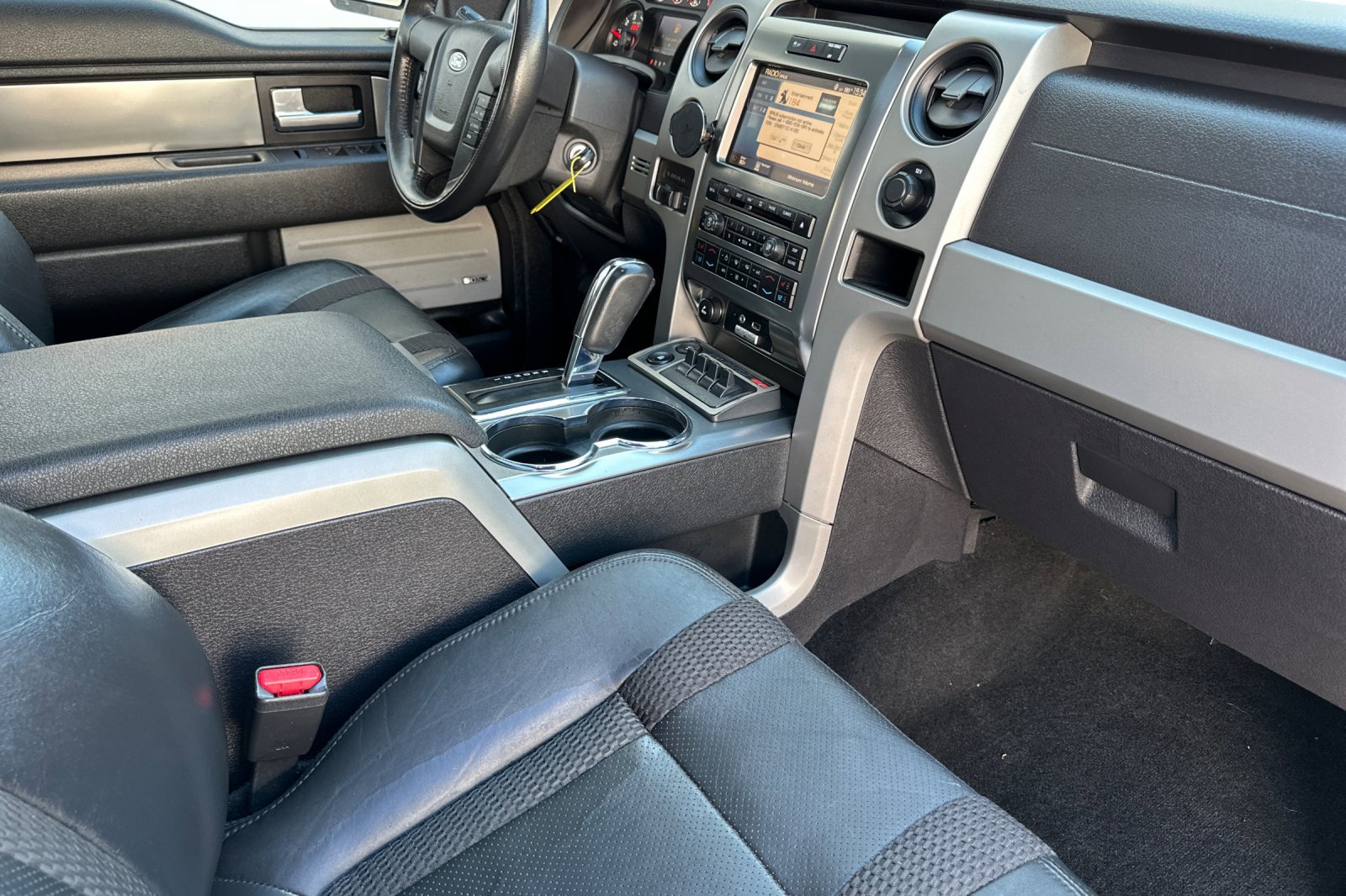 Used 2012 Ford F150 Raptor w/ Raptor Luxury Pkg image 18