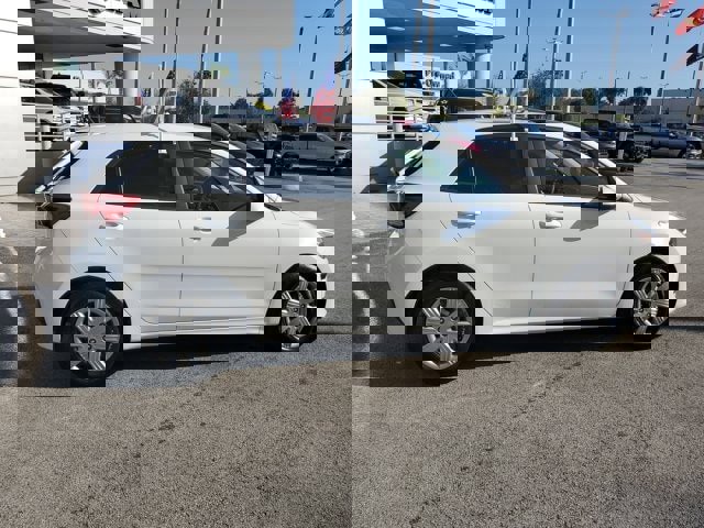 Used 2023 Kia Rio S image 8