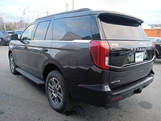 New 2026 Ford Expedition Active image 5