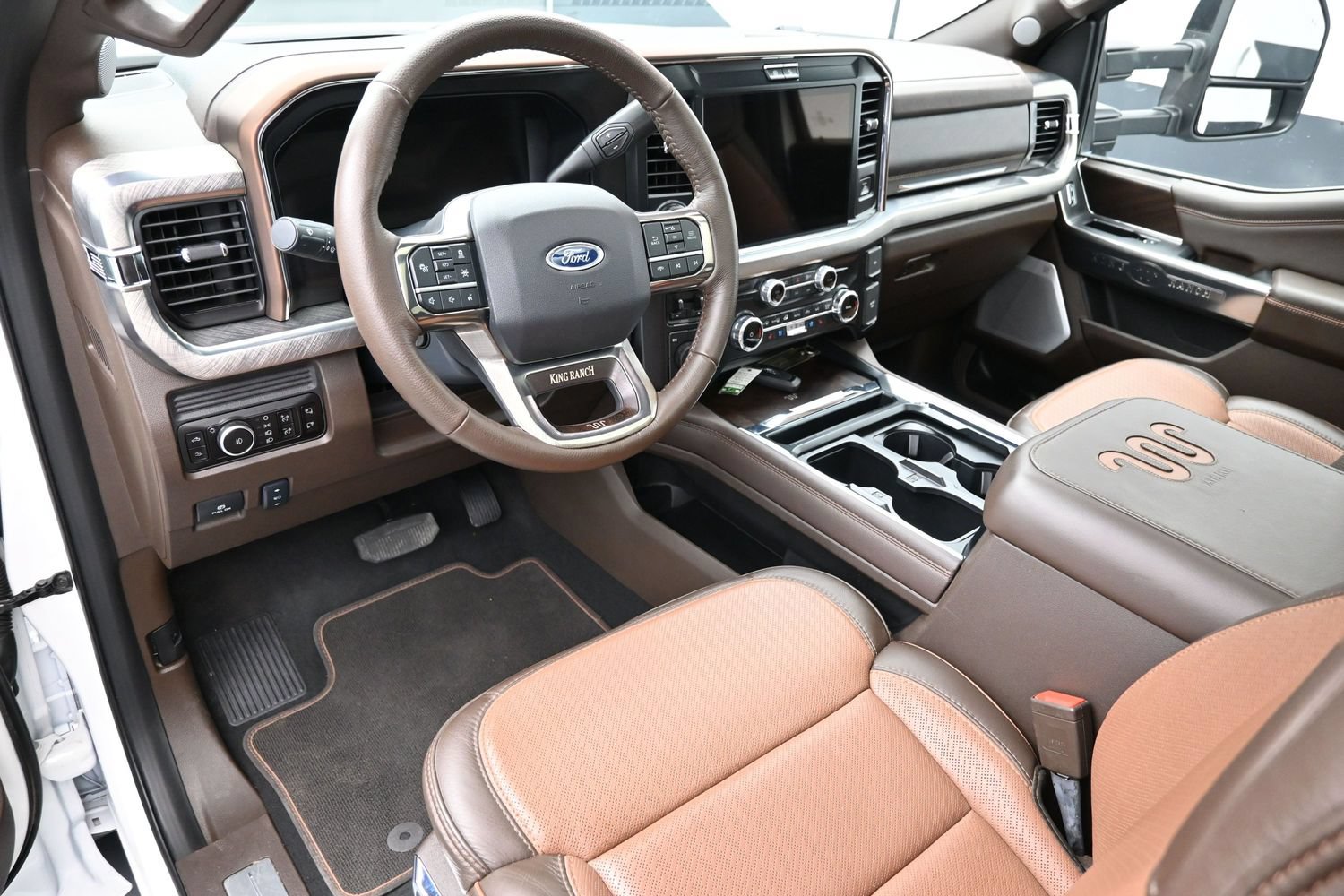 Used 2026 Ford F450 King Ranch w/ FX4 Off-Road Package AWD/4WD image 22