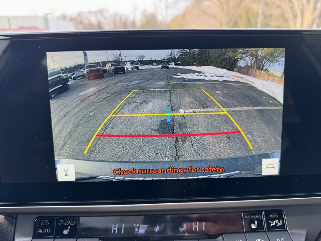 Used 2025 Toyota Camry SE w/ Multimedia Upgrade Package image 25