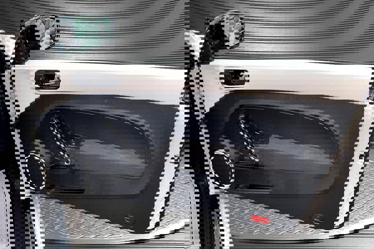 Used 2012 Volkswagen Beetle Turbo image 26