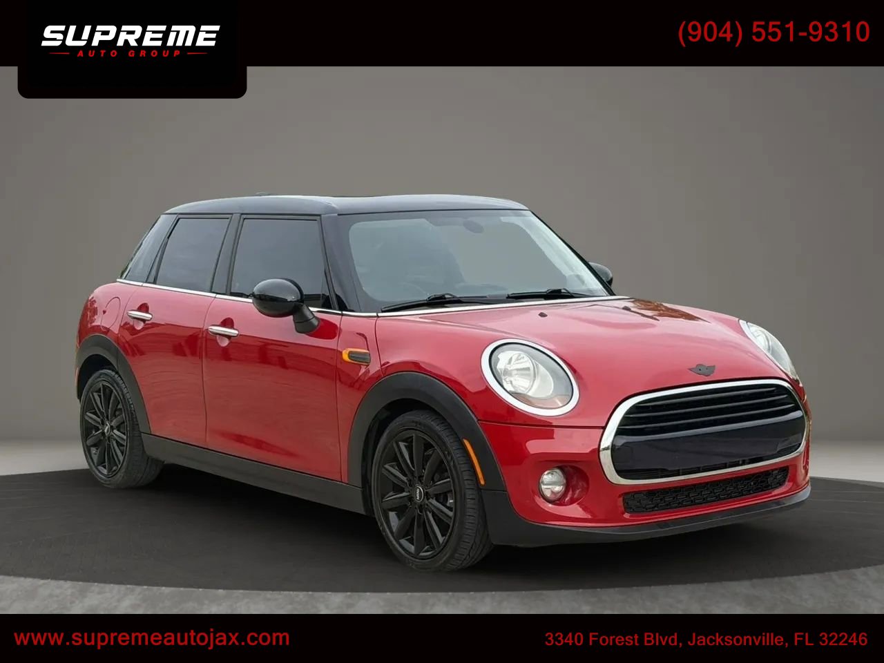 Used 2017 MINI Cooper 4-Door Hardtop FWD image 1