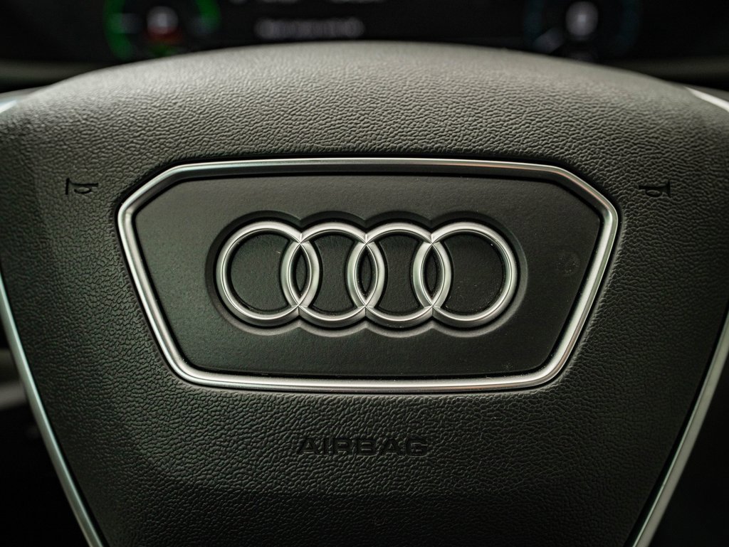 Used 2021 Audi e-tron Premium w/ Convenience Plus Package image 28