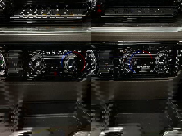 Certified 2022 Chevrolet Silverado 1500 LTZ w/ Technology Package image 17