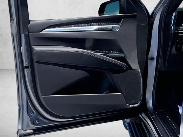 Certified 2026 Cadillac Escalade V w/ LPO, Onyx Lite Package AWD/4WD image 18