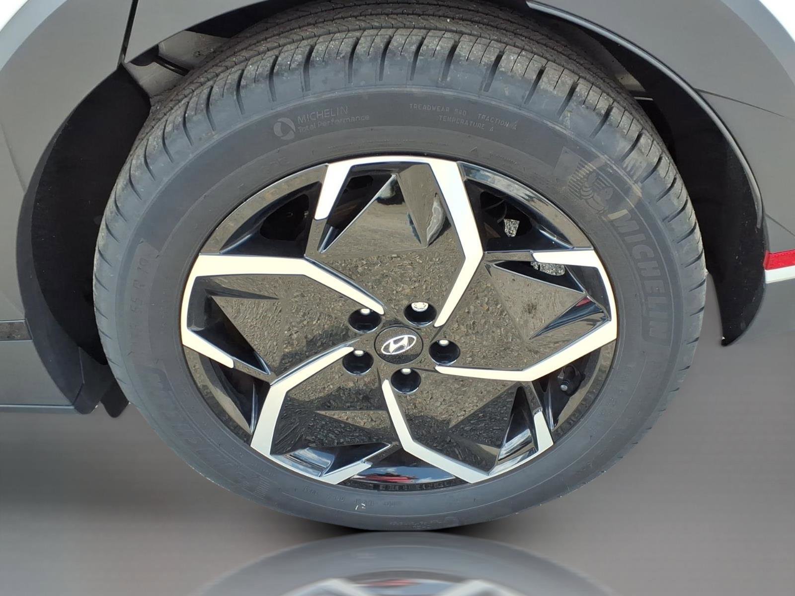 Used 2024 Hyundai Ioniq 5 SEL image 10