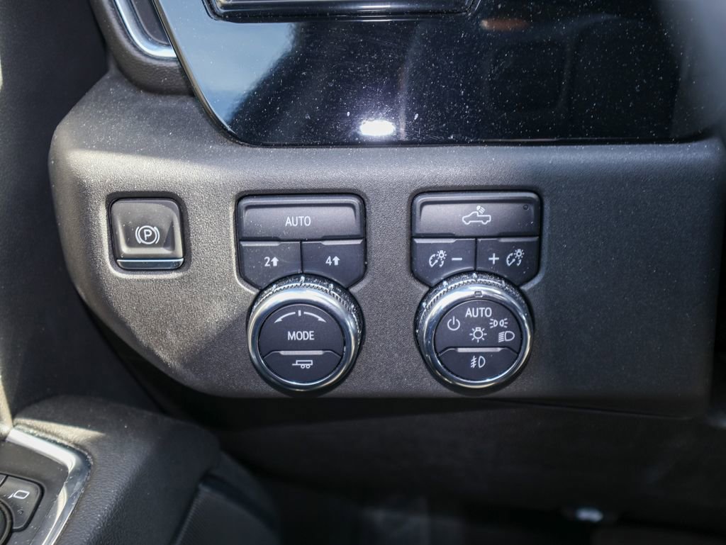 Used 2024 GMC Sierra 1500 Elevation image 21