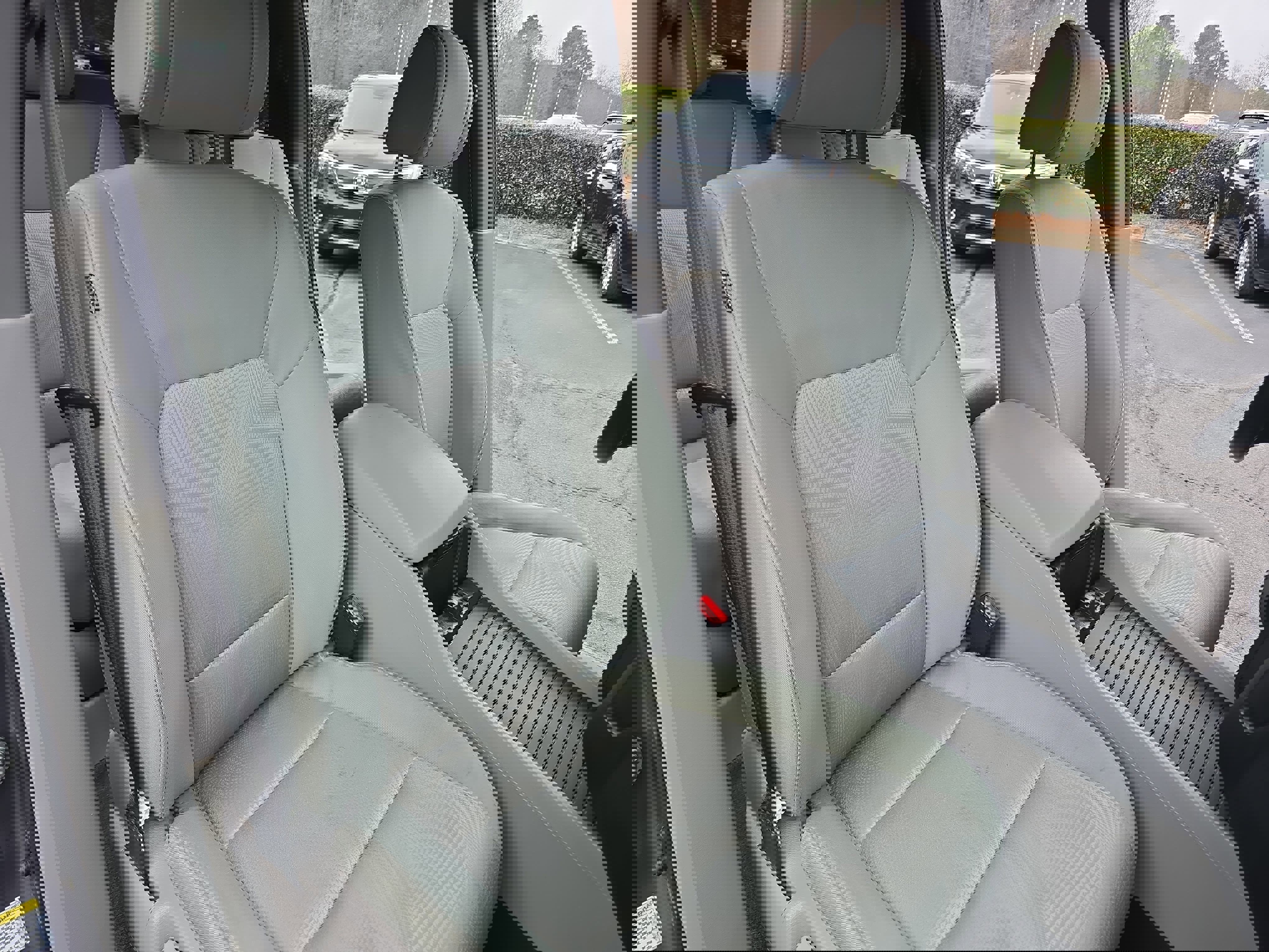 Used 2015 Honda Pilot LX image 10