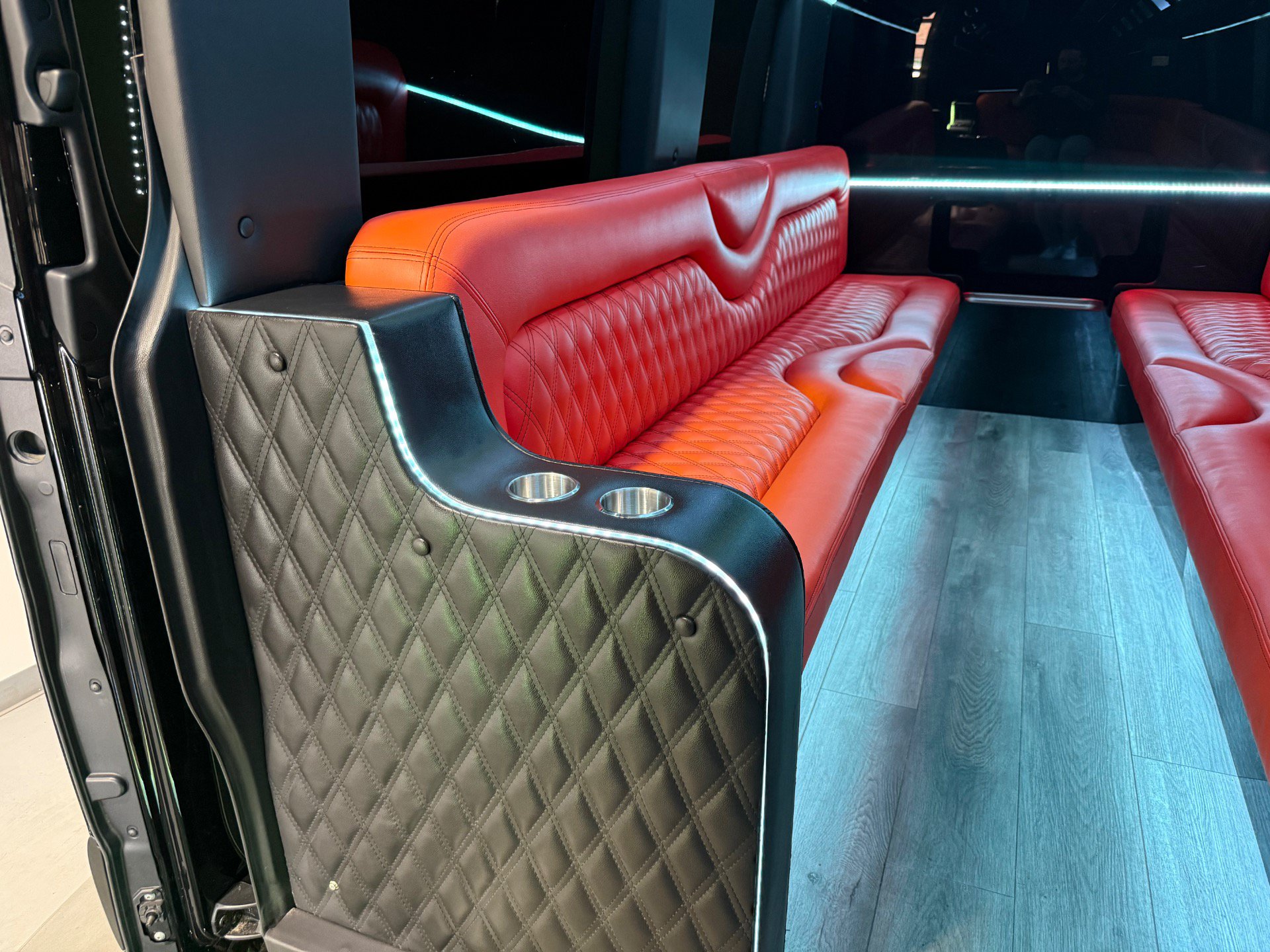 Used 2024 Mercedes-Benz Sprinter 3500 image 31