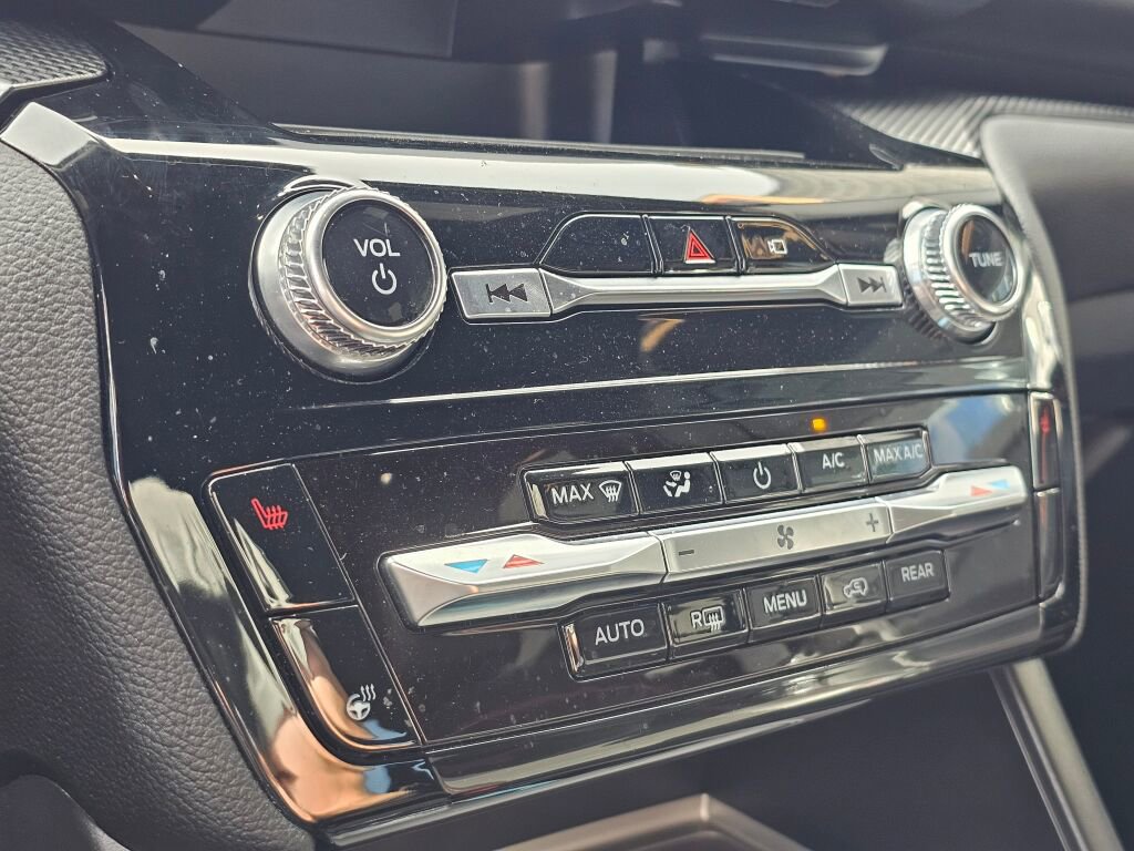 Used 2023 Ford Explorer ST-Line w/ Class IV Trailer Tow Package image 35