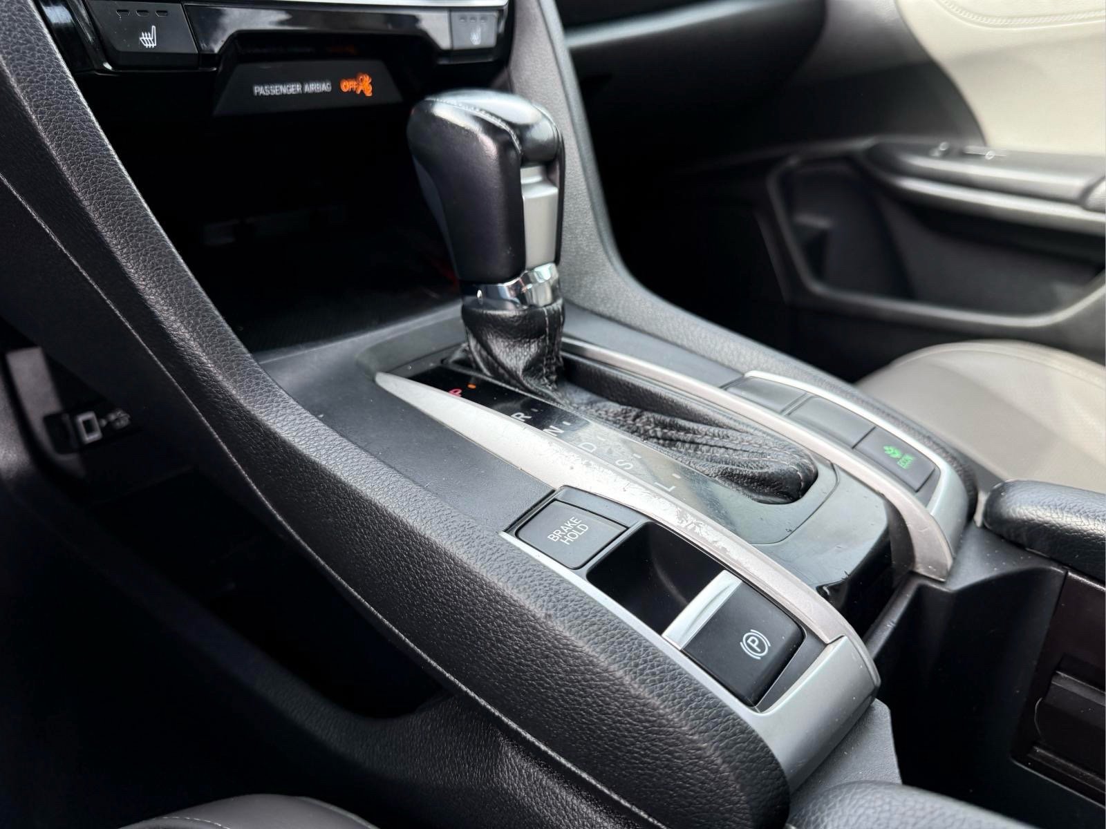 Used 2017 Honda Civic Touring image 22