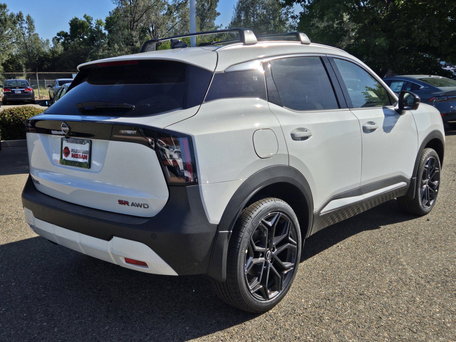 New 2026 Nissan Kicks SR AWD/4WD image 4