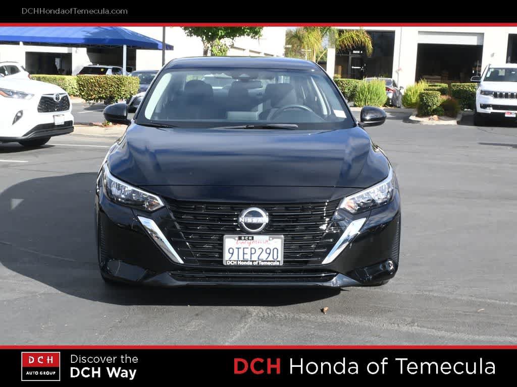 Used 2025 Nissan Sentra SV FWD image 2