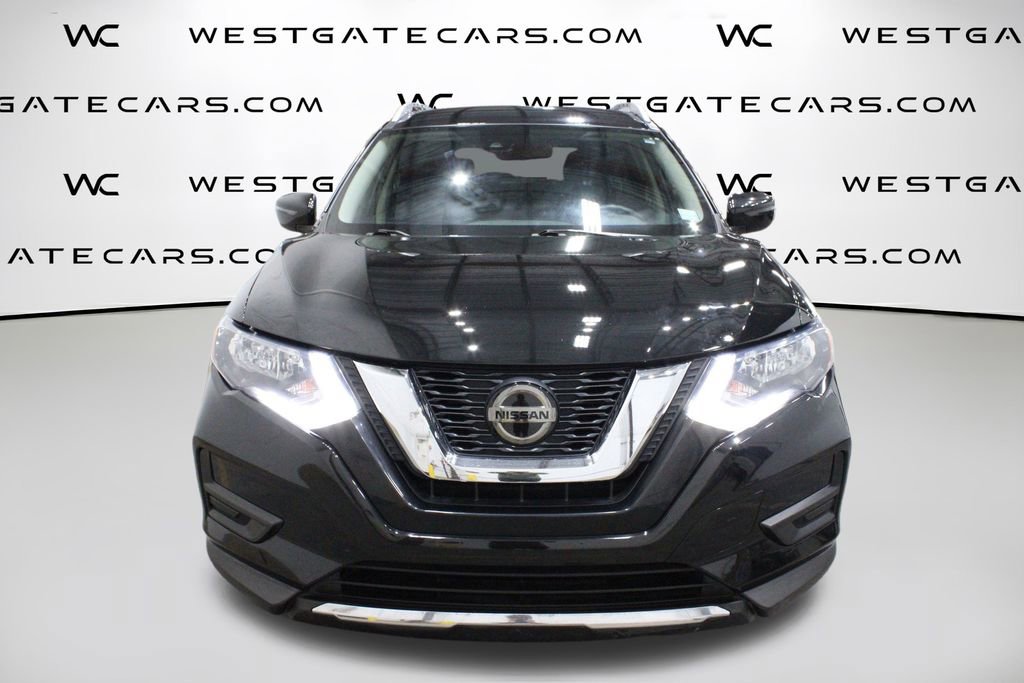 Used 2020 Nissan Rogue SV image 4