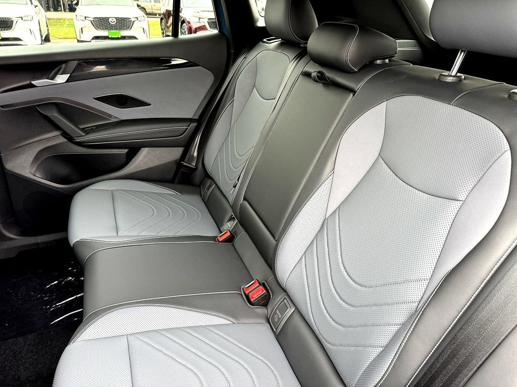 New 2026 Volkswagen Tiguan SE R-Line FWD image 17
