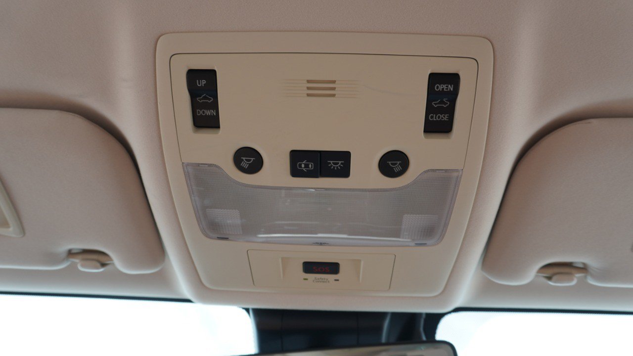 Used 2019 Lexus IS 300 w/ Premium Package RWD image 27
