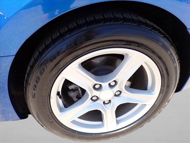 Used 2017 Chevrolet Camaro LT RWD image 7