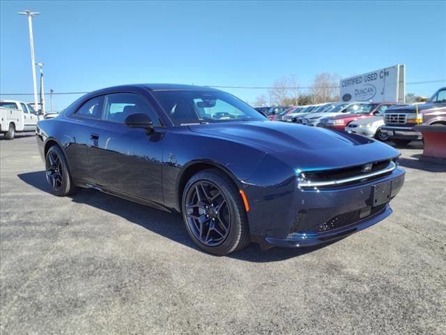 Used 2024 Dodge Charger Daytona R/T w/ Plus Group AWD/4WD image 2