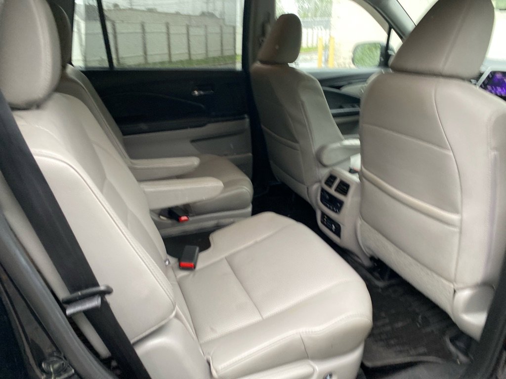 Used 2017 Honda Pilot Elite image 25