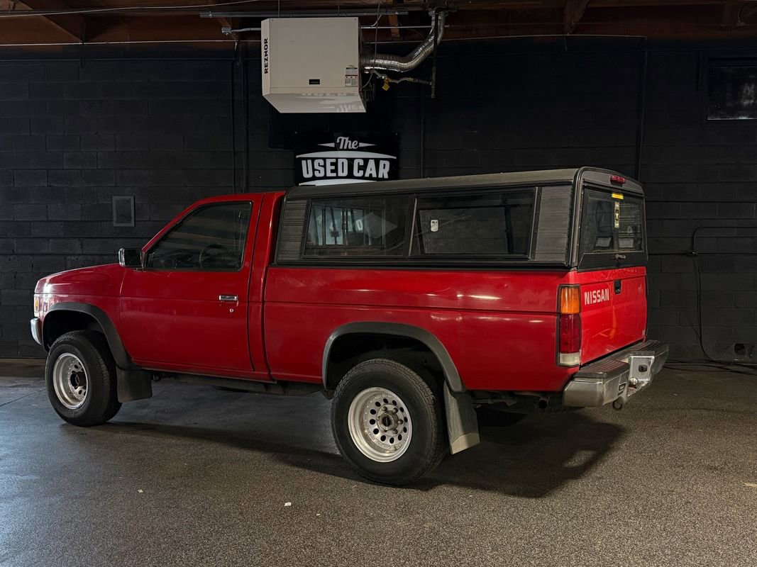 Used 1994 Nissan Pickup XE AWD/4WD image 3
