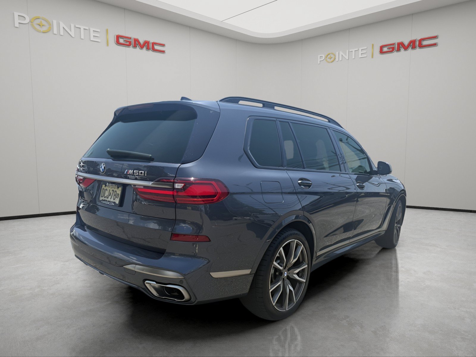 Used 2020 BMW X7 M50i AWD/4WD image 3