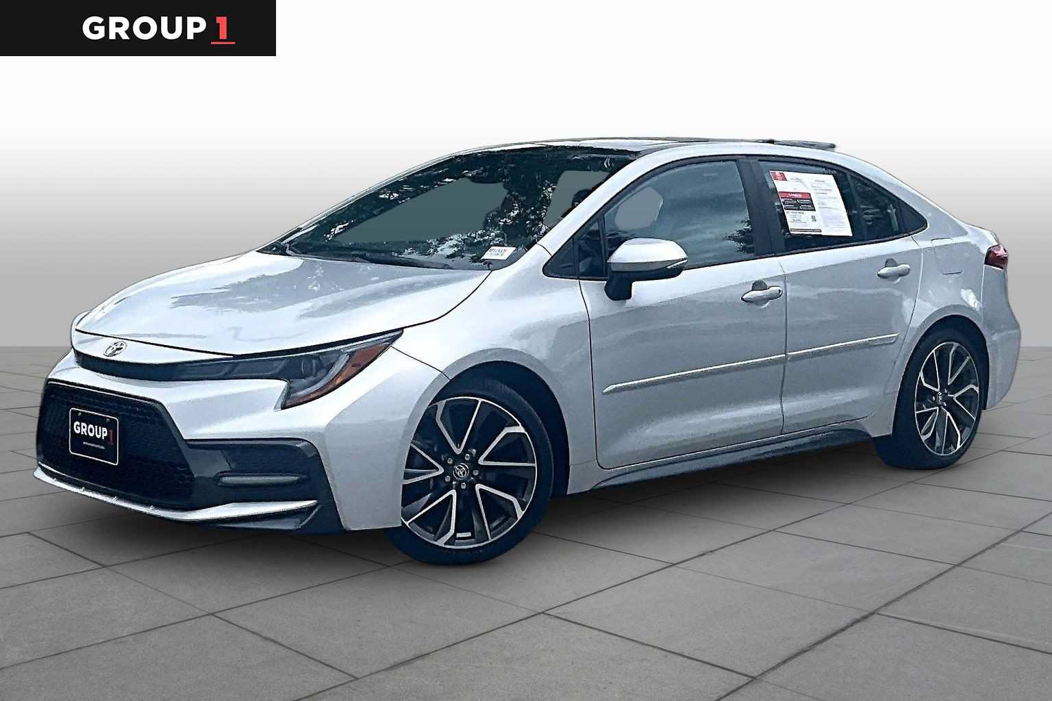 Used 2022 Toyota Corolla XSE FWD image 1