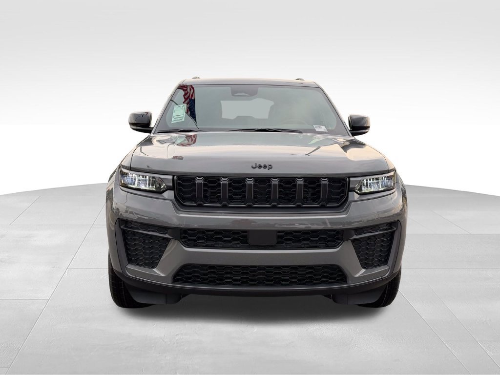 New 2027 Jeep Grand Cherokee Altitude RWD image 26