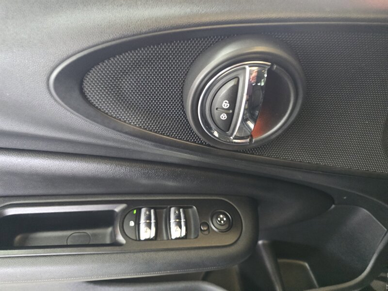 Used 2017 MINI Cooper Clubman ALL4 AWD/4WD image 17