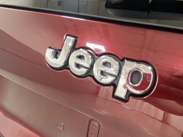 Used 2019 Jeep Cherokee Limited image 6