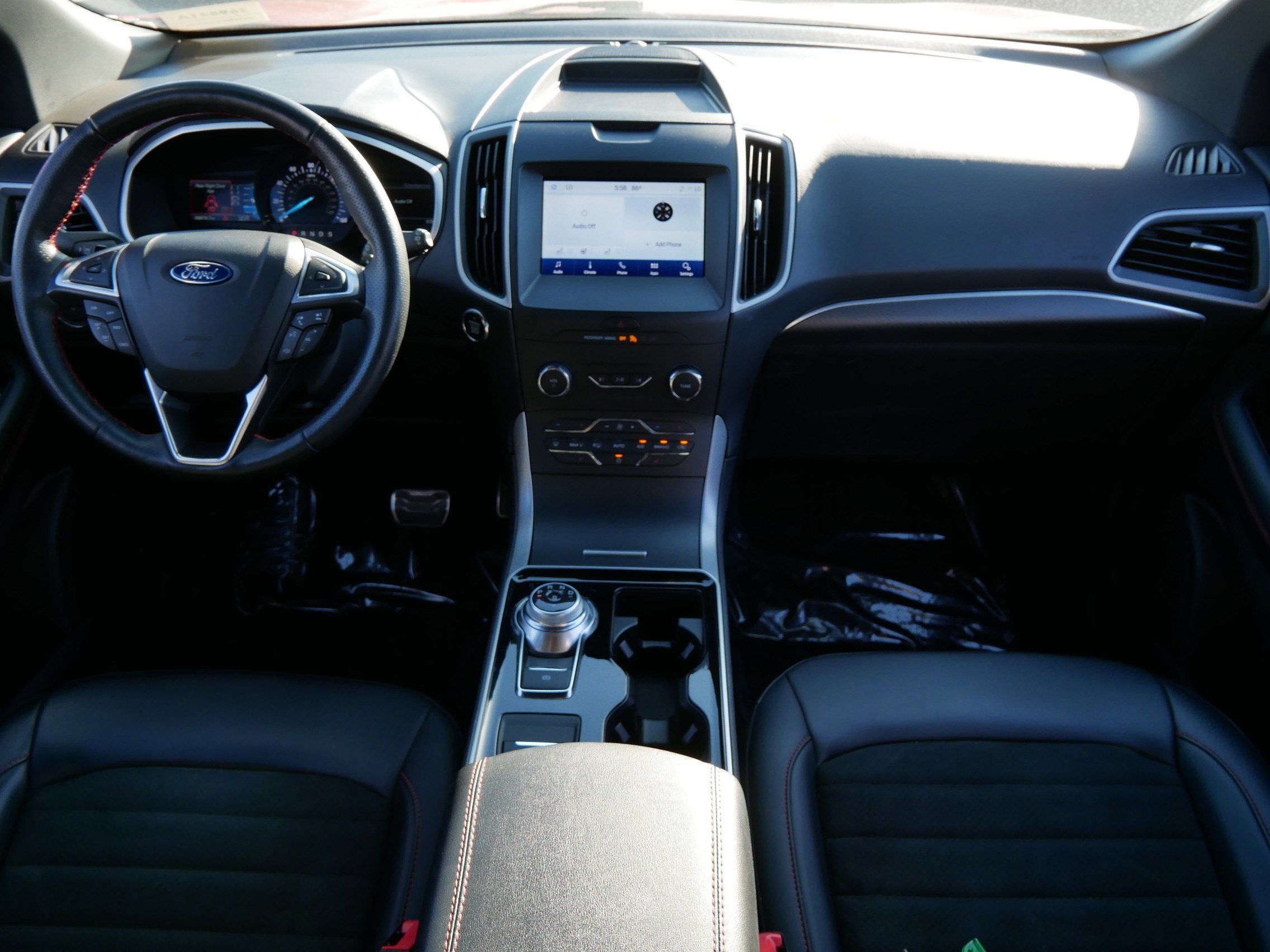 Used 2020 Ford Edge ST-Line w/ Cold Weather Package AWD/4WD image 10