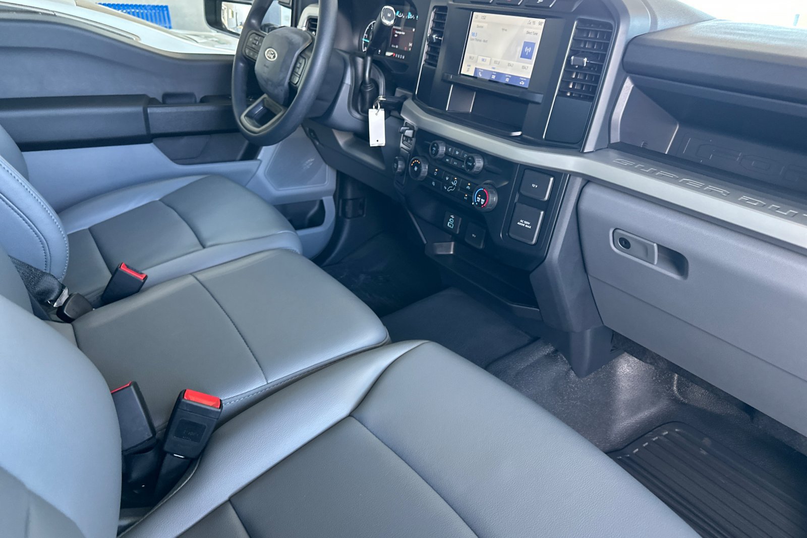 New 2024 Ford F450 XL w/ XL Chrome Package RWD image 14