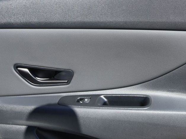 New 2026 Hyundai Elantra Sport image 16