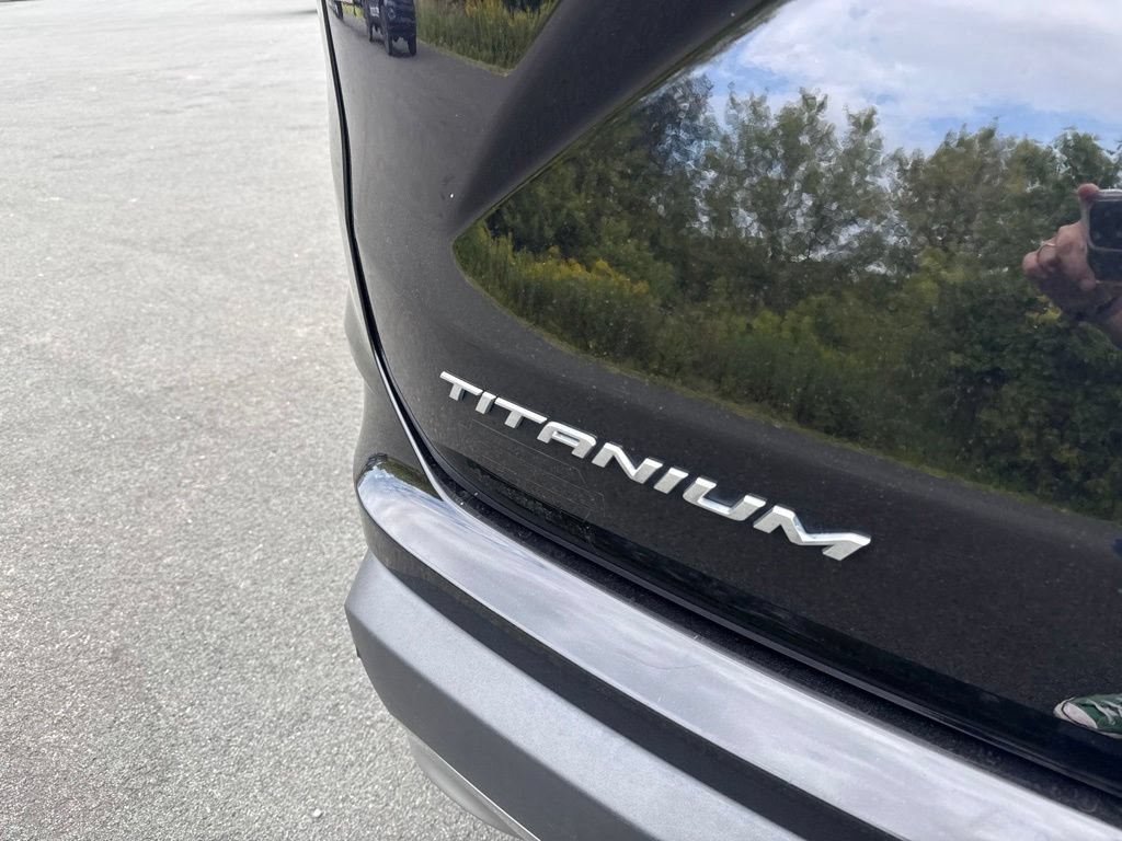Used 2021 Ford Edge Titanium AWD/4WD image 20