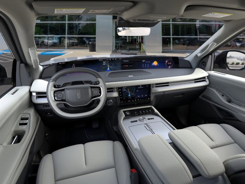 New 2026 Lincoln Navigator Reserve image 9