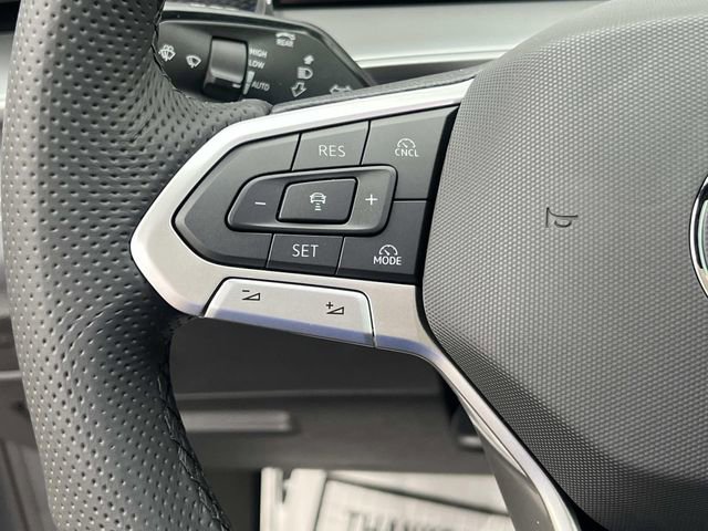 New 2026 Volkswagen Tiguan SE R-Line image 15