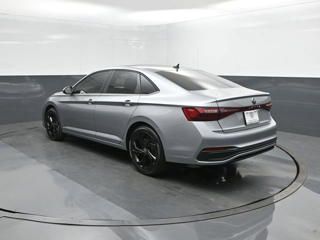 New 2026 Volkswagen Jetta SE FWD image 5