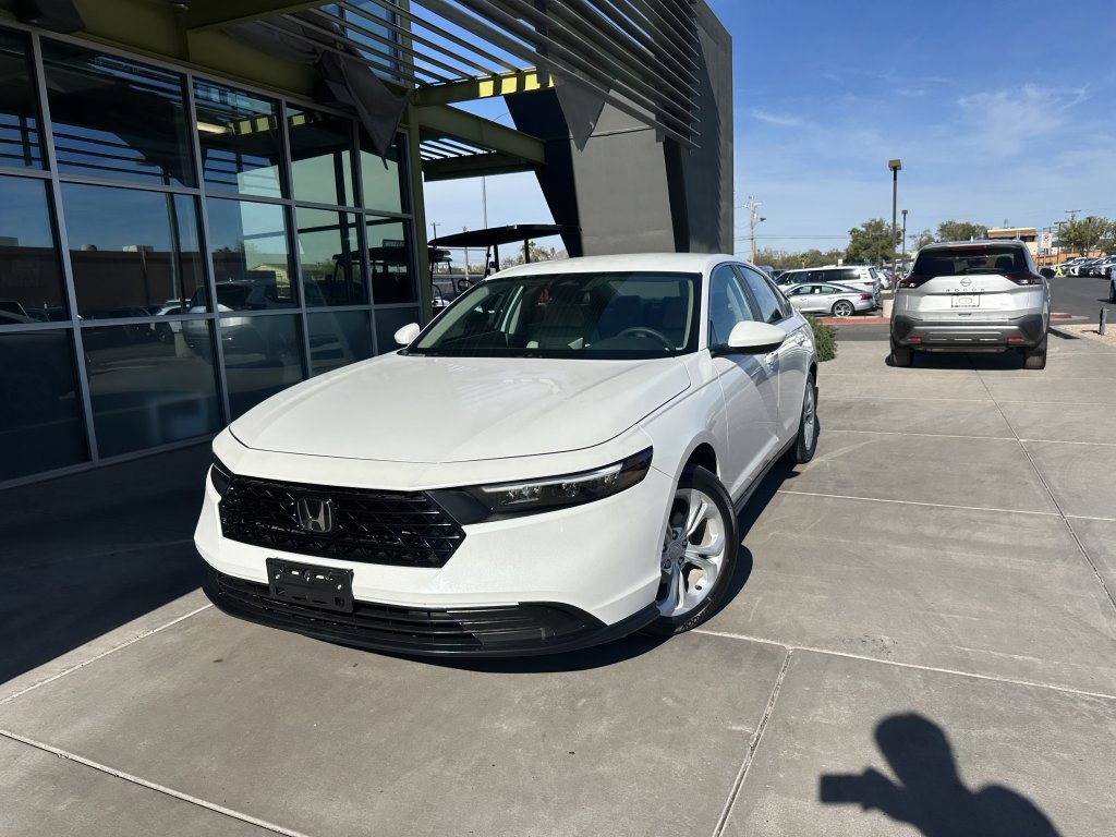 Used 2024 Honda Accord LX image 2