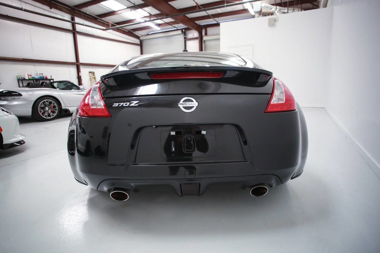 Used 2011 Nissan 370Z Touring w/ Sport Pkg RWD image 5